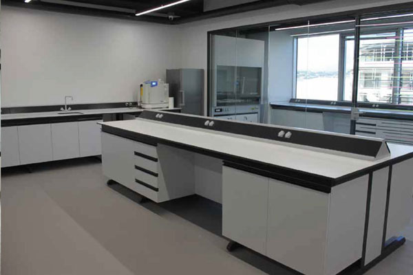 boratuvar Tüp Dolabı, Evye ve Su Muslukları, Evye, Su Muslukları, Acil Göz ve Boy Duşları, Lokal Emiş Kolu, Laboratuvar ekipmanları, Laboratuvar projeleri, arge Laboratuvar projeleri, Laboratuvar projelendirme, Laboratuvar danışmanlık, Laboratuvar sistem kurulumları