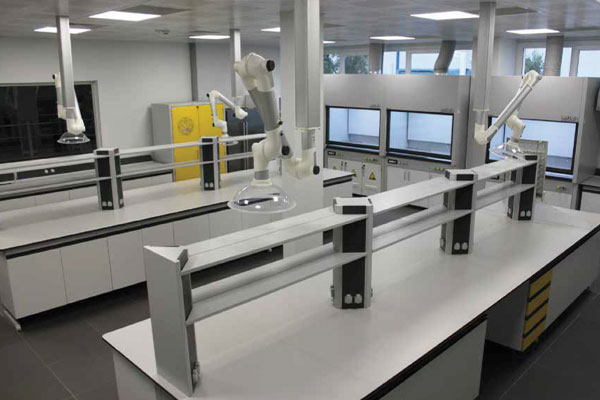boratuvar Tüp Dolabı, Evye ve Su Muslukları, Evye, Su Muslukları, Acil Göz ve Boy Duşları, Lokal Emiş Kolu, Laboratuvar ekipmanları, Laboratuvar projeleri, arge Laboratuvar projeleri, Laboratuvar projelendirme, Laboratuvar danışmanlık, Laboratuvar sistem kurulumları