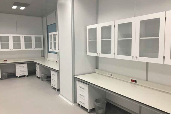 boratuvar Tüp Dolabı, Evye ve Su Muslukları, Evye, Su Muslukları, Acil Göz ve Boy Duşları, Lokal Emiş Kolu, Laboratuvar ekipmanları, Laboratuvar projeleri, arge Laboratuvar projeleri, Laboratuvar projelendirme, Laboratuvar danışmanlık, Laboratuvar sistem kurulumları